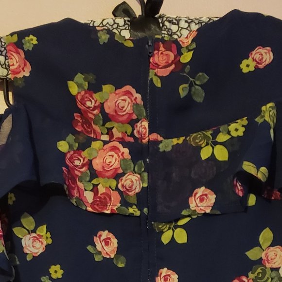 Place Girls Size 6X/7 Floral Blue Dress - Pre-Owned - Picture 3 of 7